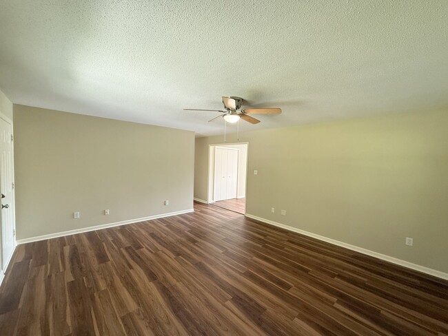 Building Photo - 315 Monroe Nunley Rd