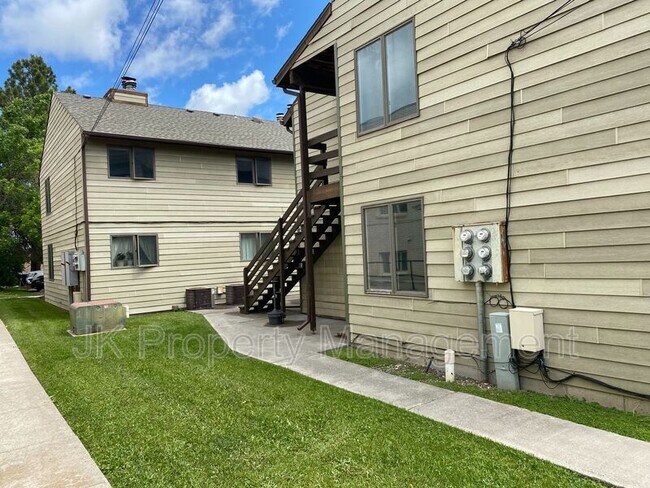 Building Photo - 3516 11th Ave S