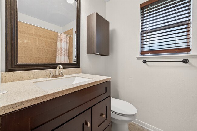 Building Photo - 12818 Westella Dr