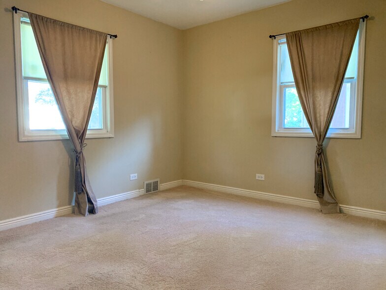 Bedroom #1 on main level. - 1336 N Eagle St