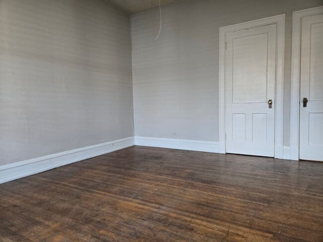 Building Photo - 1 Bed 1 Bath Apartment Cap Hill