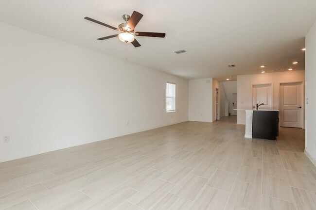 Building Photo - 13307 Sunset Sapphire Ct