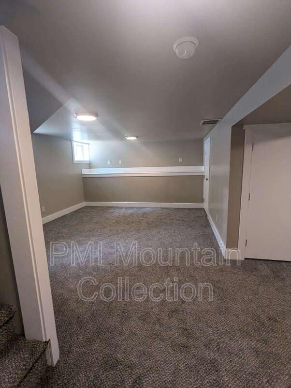 Building Photo - 249 S 400 E