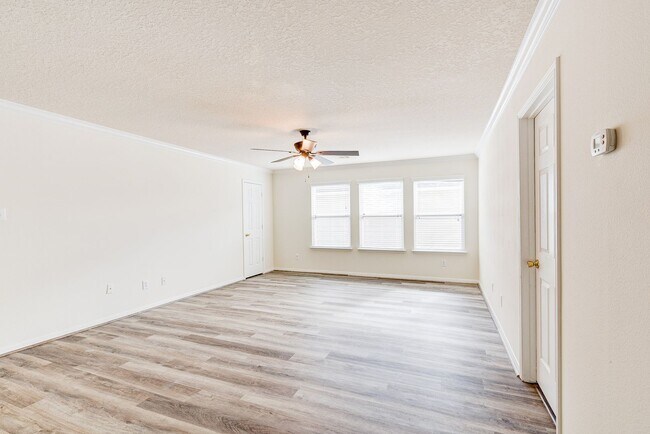 Building Photo - Marvelous 6bed 3.5 Bath Home in Cypress, TX!