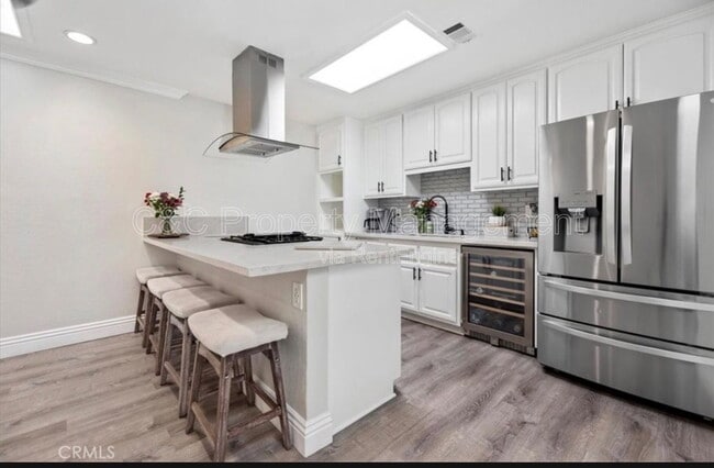 Building Photo - 2764 Tropicana Dr