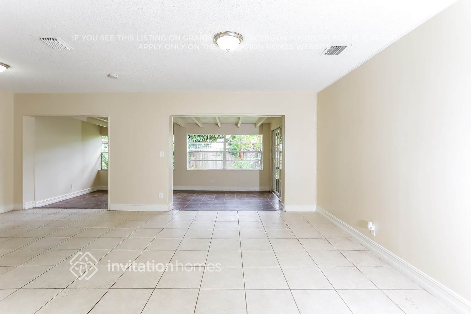 Building Photo - 3441 SW 20th Ct