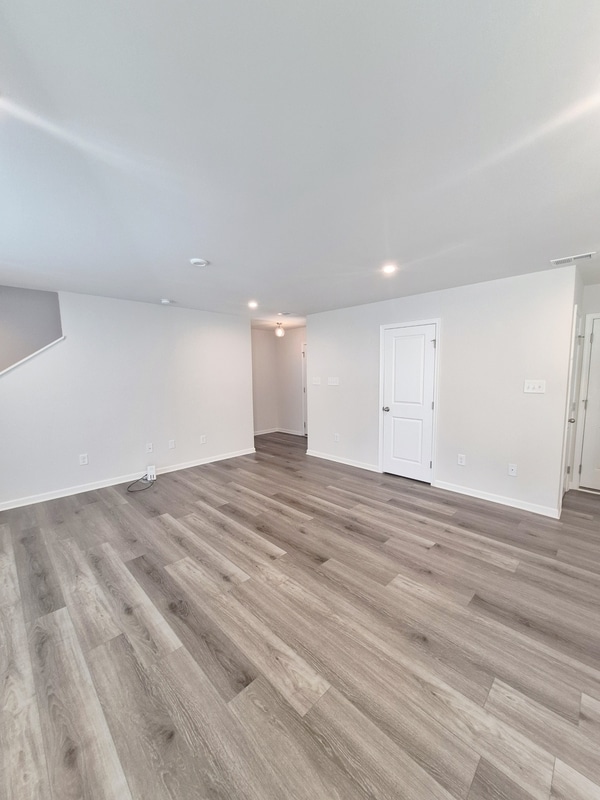 Building Photo - 130 Robinia Rd