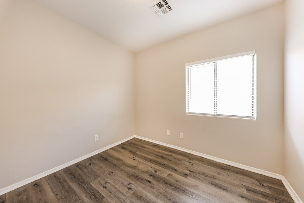 Building Photo - 3405 N 129th Dr