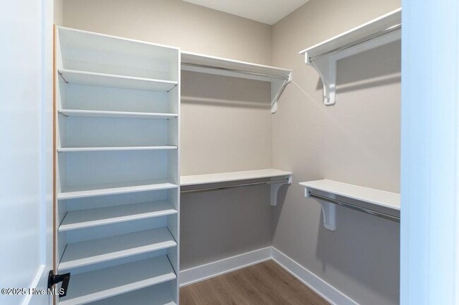 Building Photo - Brand new georgous 4 bed 3.5 bath townhome...