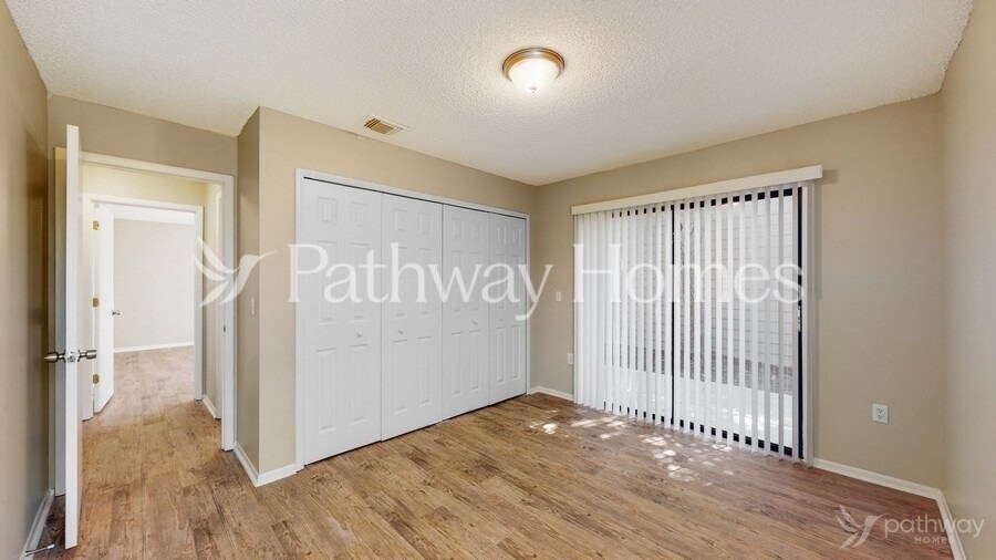 Building Photo - 3239 Curry Woods Cir