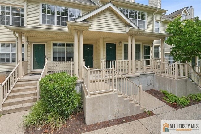 Building Photo - 624 Brickhouse Rd