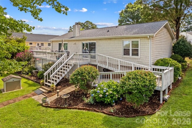 Building Photo - 147 Bain Ln
