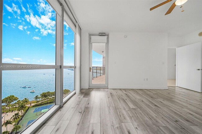 Building Photo - 1750 N Bayshore Dr