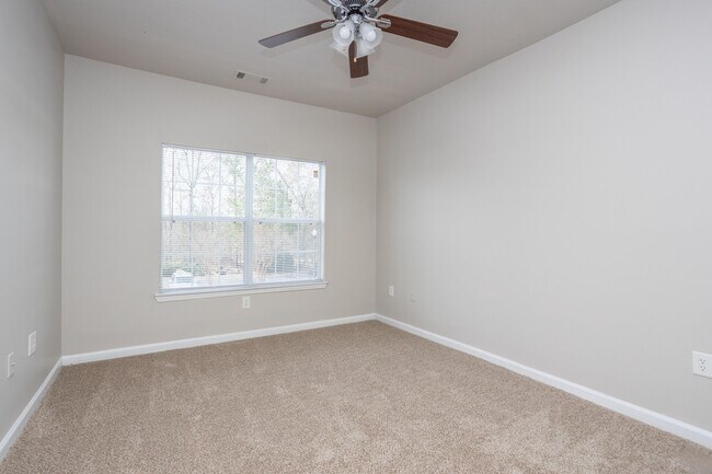 Building Photo - 6435 Zebulon Rd