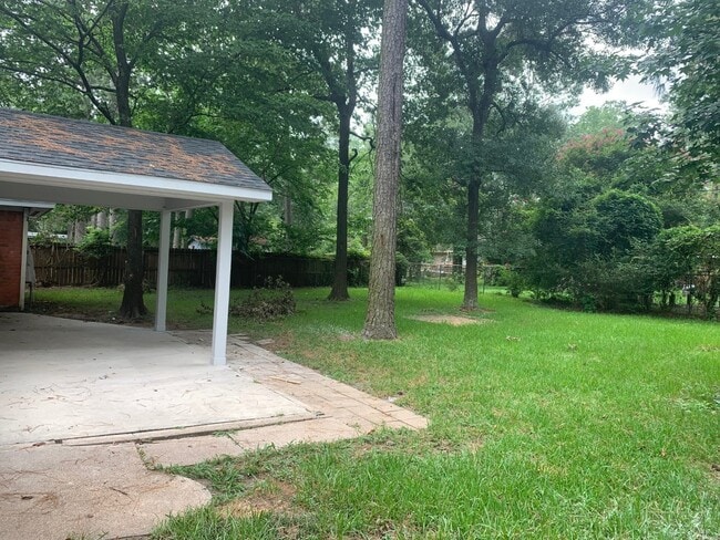 Building Photo - 334 Gamewood Dr