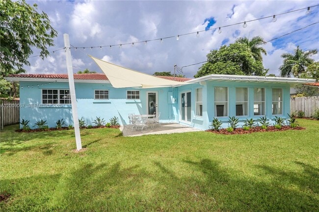 Building Photo - 8035 SW 63rd Pl