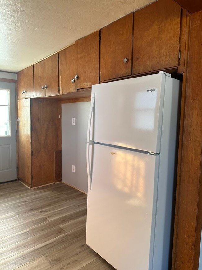 Building Photo - 3 bedroom 1 bath home