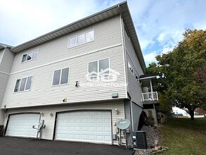 Building Photo - 771 Hamel Rd