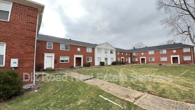 Building Photo - 1519 S Smithville Rd