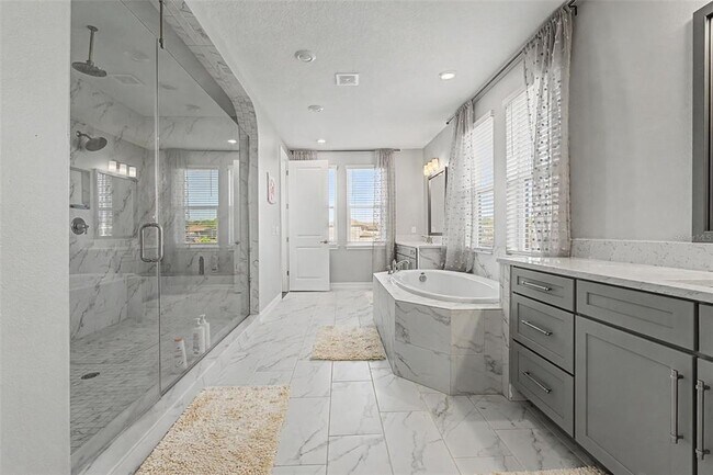 Building Photo - 28336 Picana Ln