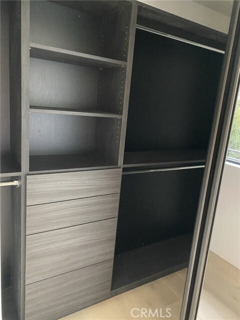 Building Photo - 5710 Hill Oak Dr