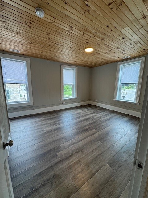 1st Bedroom - 186 E Winter St