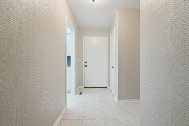 Building Photo - 2508 NW 109th St