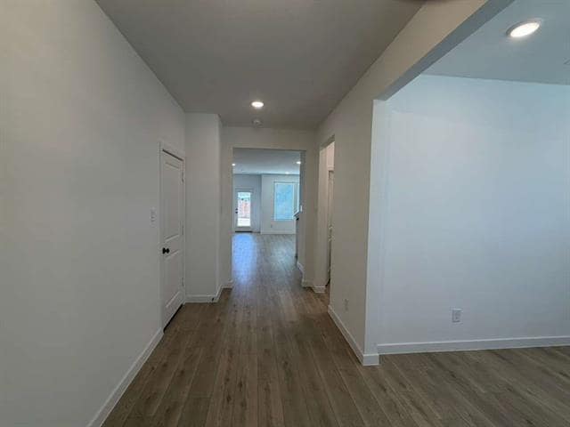 Building Photo - 1901 Jamestown Wy