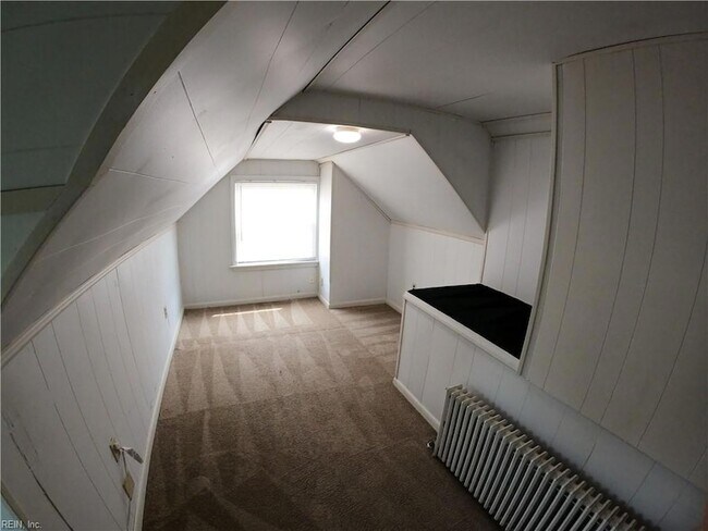 Building Photo - 5905 Hampton Blvd