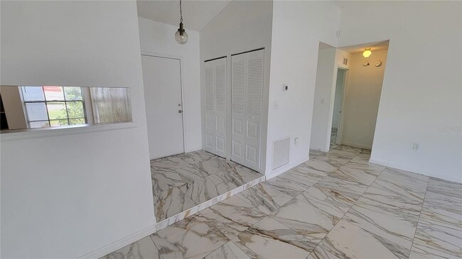 Building Photo - 3048 Bonkirk Dr