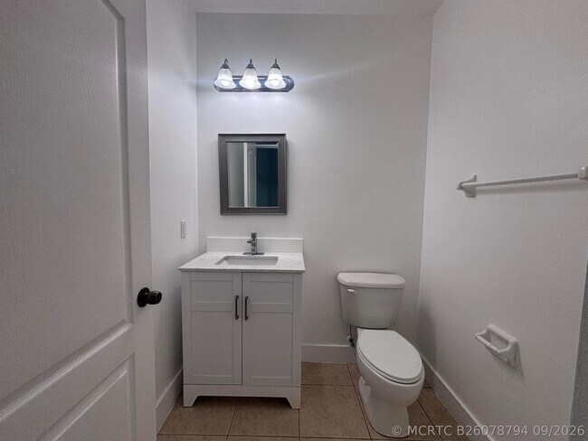 Building Photo - 3930 Sabal Way