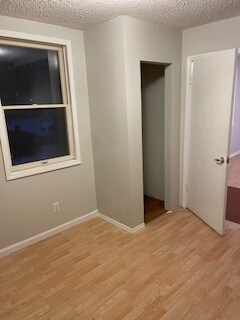 Building Photo - 926 Henrietta St