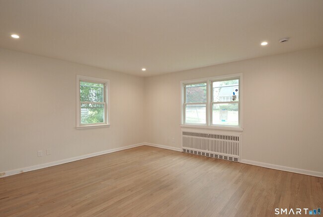 Building Photo - 306 Courtland Ave