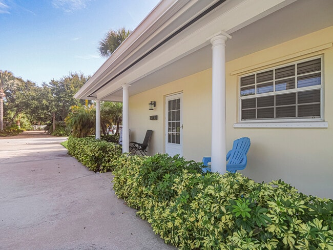 Building Photo - 922 Pirate Cove Ln