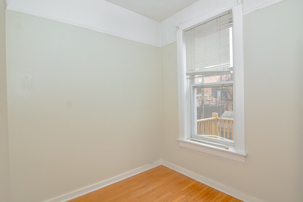 Building Photo - 1741 W Huron St