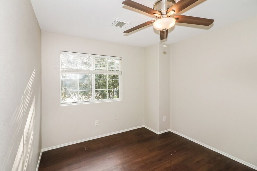 Building Photo - 7510 American Holly Ct