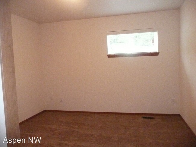 Building Photo - 14009 87th Ave Ct NW