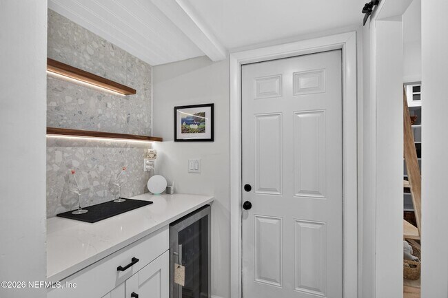 Building Photo - 202 Vista Lagoon Ct