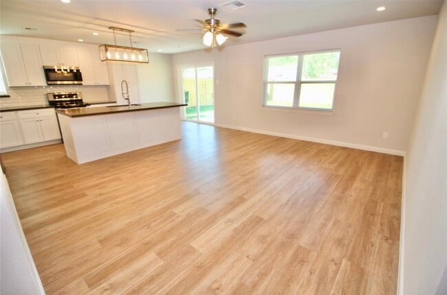 Building Photo - 407 Morningside Dr