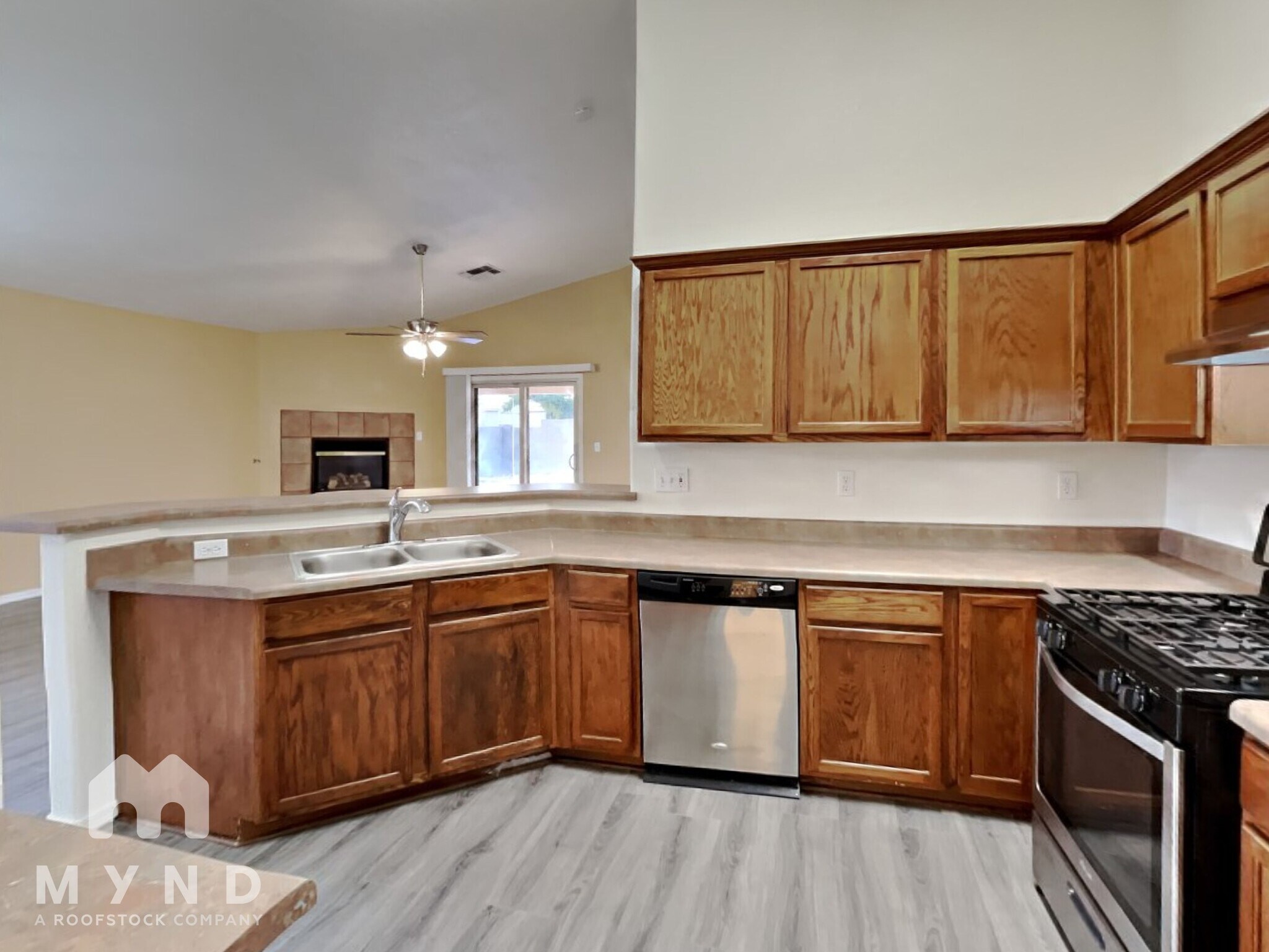 Building Photo - 9670 E Mt Baldy Way