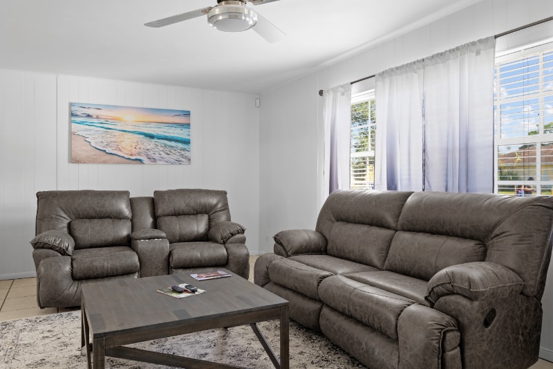 Building Photo - 4530 Underwood Dr