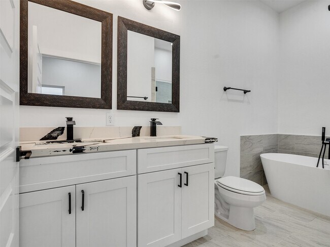 Building Photo - 7358 Guadalcanal Rd