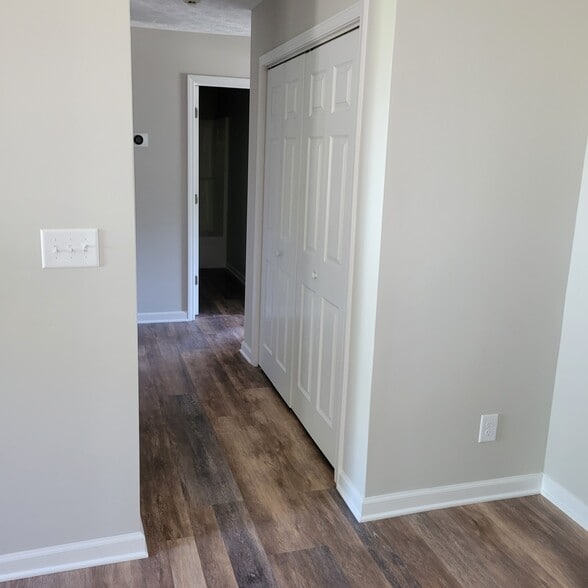 Building Photo - 4664 Eucalyptus Way
