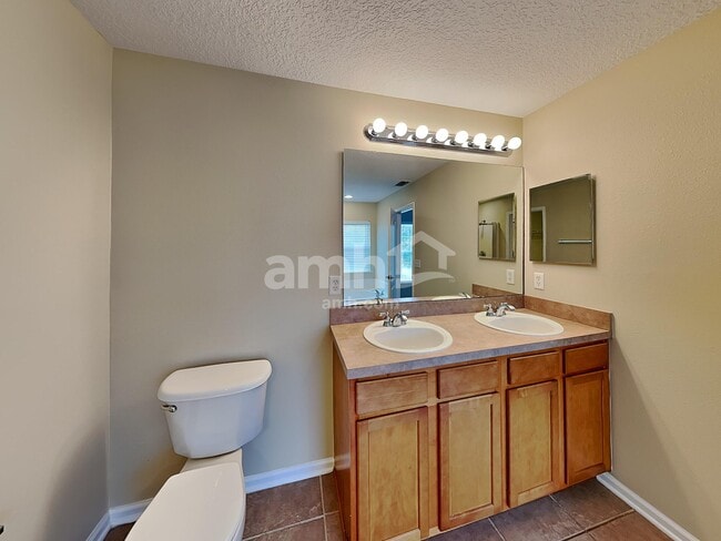 Building Photo - 325 Van Gogh Cir