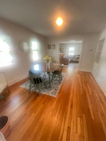 Dining Room - 8 Lincoln St