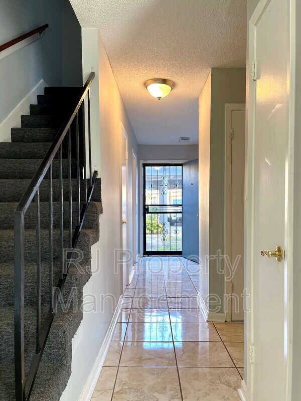 Building Photo - 5531 Quail Thicket
