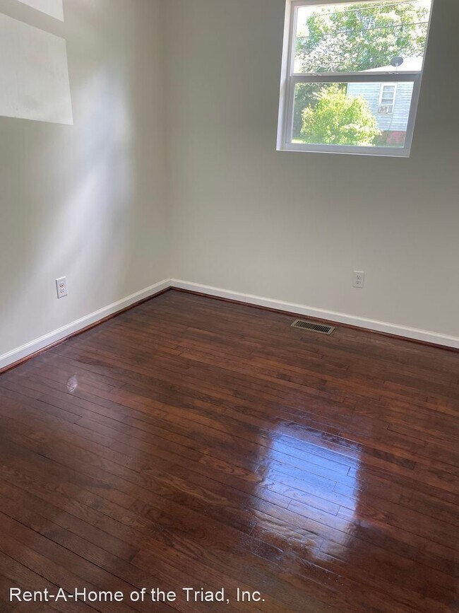 Building Photo - 3 br, 1 bath House - 1405 Bethlehem Lane