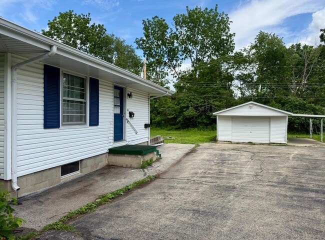 Building Photo - 2517 Eastroad