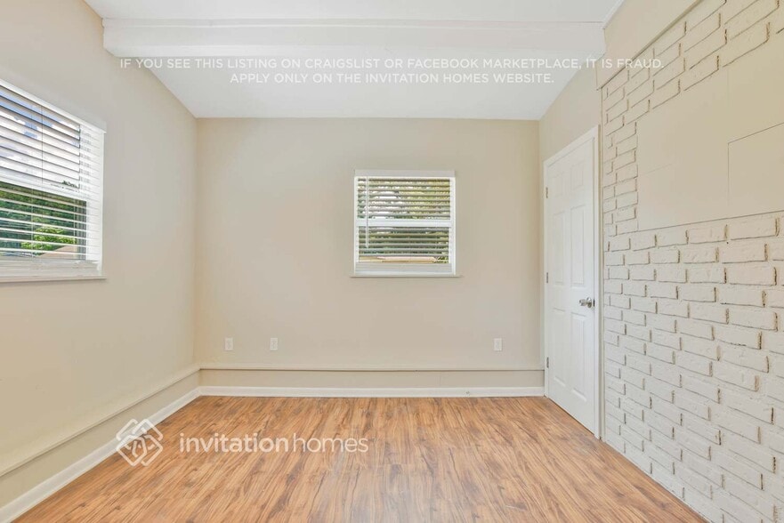 Building Photo - 5121 Liming Ave