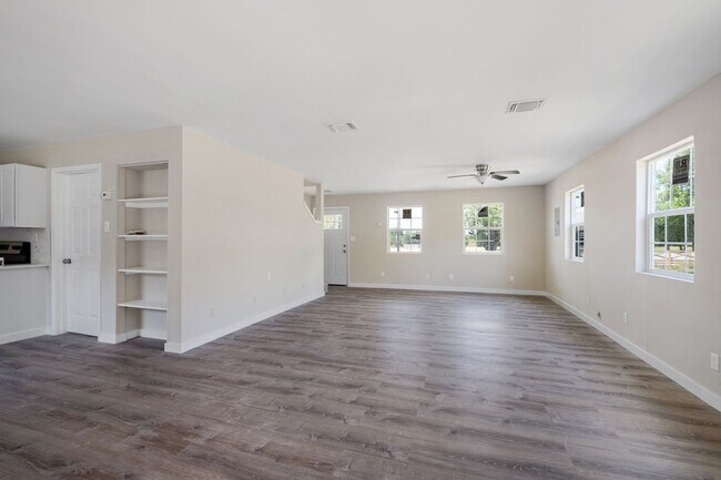 Building Photo - Your Dream Farmhouse Awaits in Elroy